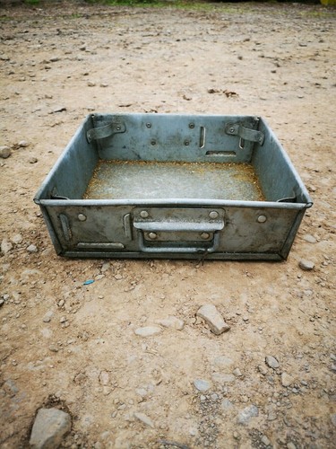 Tote pans metal trays - tote,
