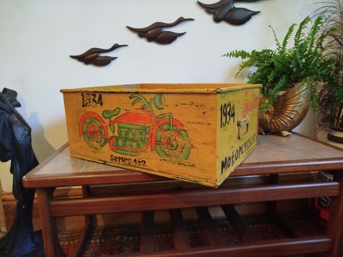 Hand painted vintage metal - hand,
